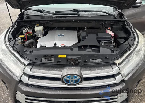 2017 Toyota Highlander Hybrid Xle z USA, uszkodzony, nr VIN 5TDJGRFH3HS026182